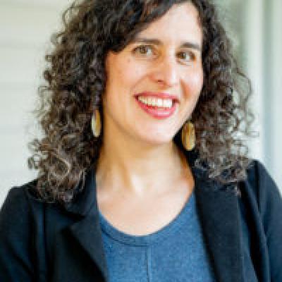 Image of Emily Sahakian 